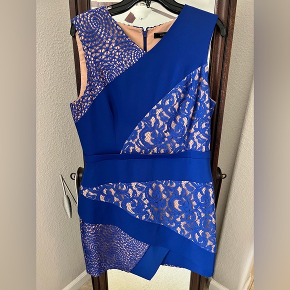 BCBGMaxAzria Dresses & Skirts - BCBG MaxAzria Dress